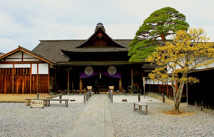 Takayama Jinya